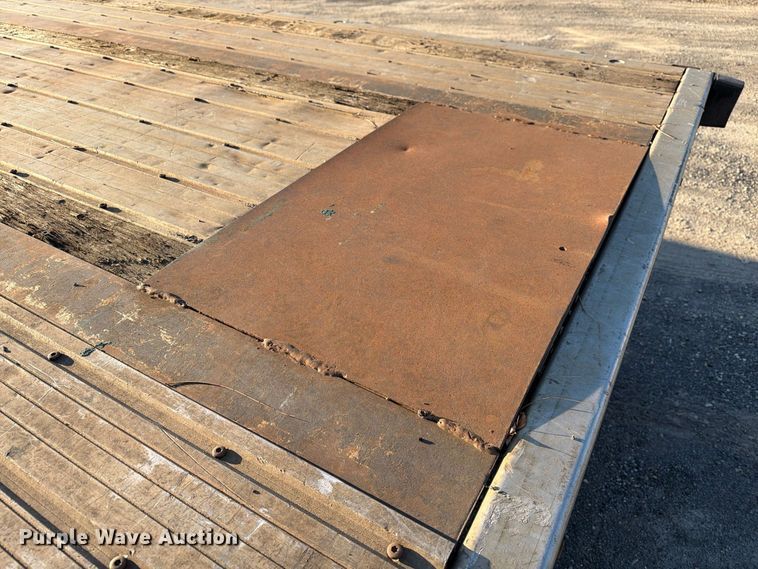 image for item FG3039 2007 Fontaine 1FTW–7–8048WSAWK flatbed trailer