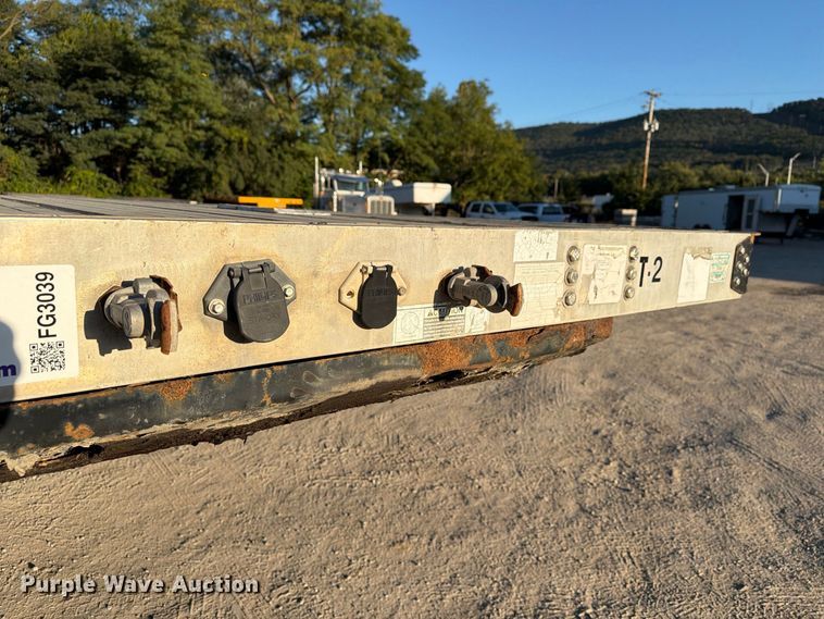 image for item FG3039 2007 Fontaine 1FTW–7–8048WSAWK flatbed trailer