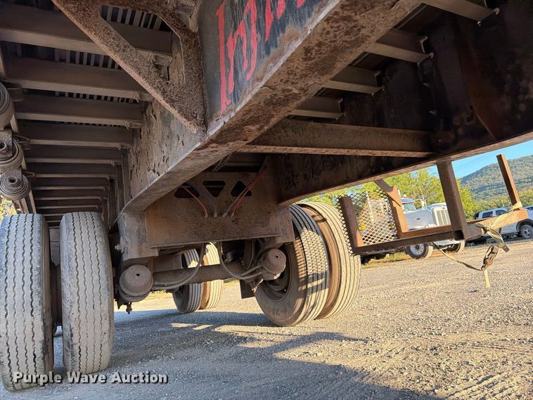 image for item FG3039 2007 Fontaine 1FTW–7–8048WSAWK flatbed trailer