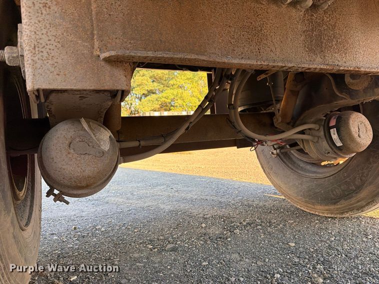 image for item FG3039 2007 Fontaine 1FTW–7–8048WSAWK flatbed trailer