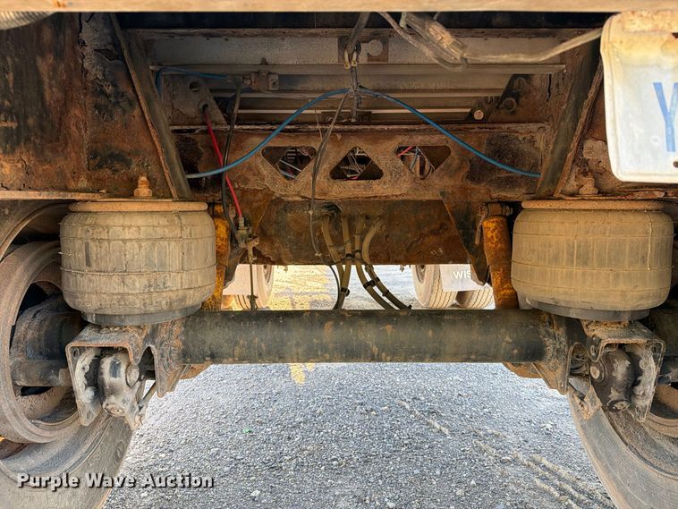image for item FG3039 2007 Fontaine 1FTW–7–8048WSAWK flatbed trailer