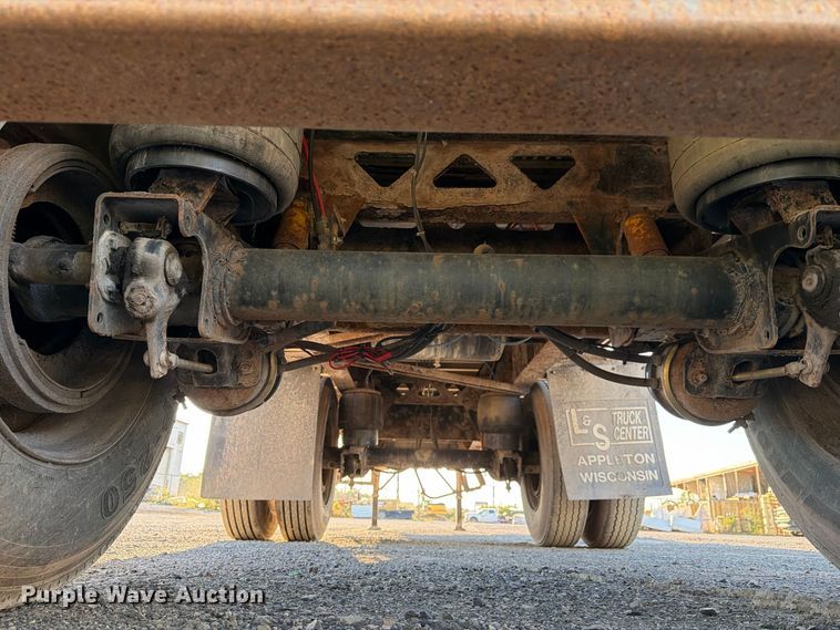 image for item FG3039 2007 Fontaine 1FTW–7–8048WSAWK flatbed trailer