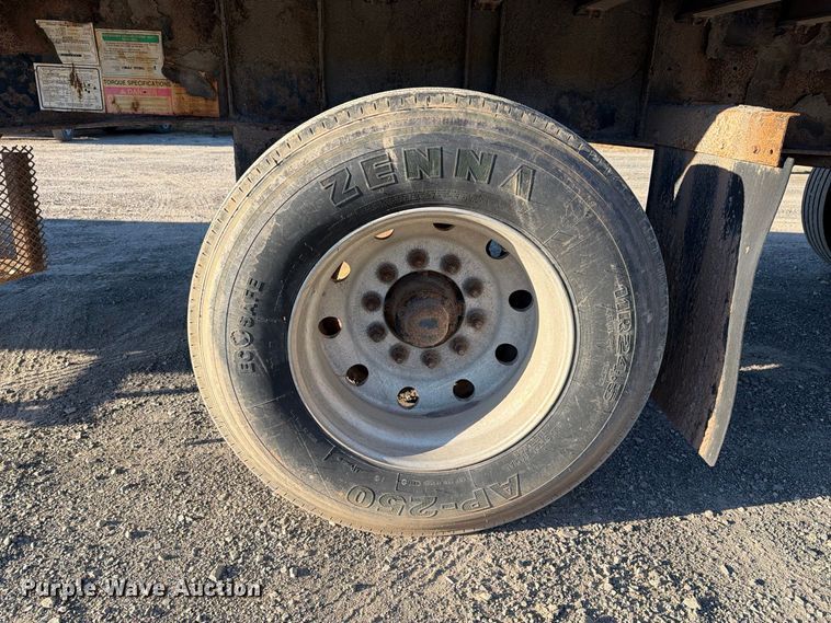 image for item FG3039 2007 Fontaine 1FTW–7–8048WSAWK flatbed trailer