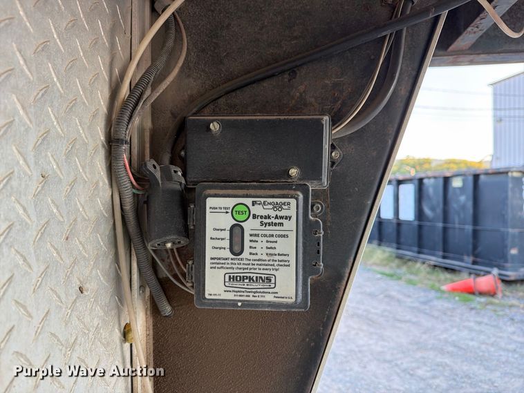 image for item FG3041 2014 CargoMate CFC8.528TAG enclosed cargo trailer