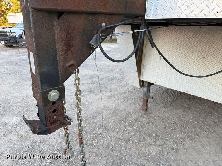image for item FG3041 2014 CargoMate CFC8.528TAG enclosed cargo trailer