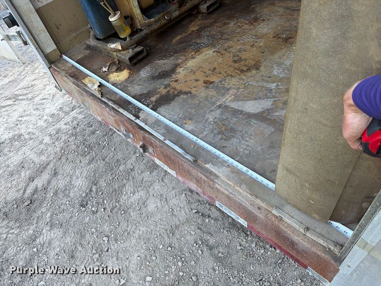 image for item FG3041 2014 CargoMate CFC8.528TAG enclosed cargo trailer