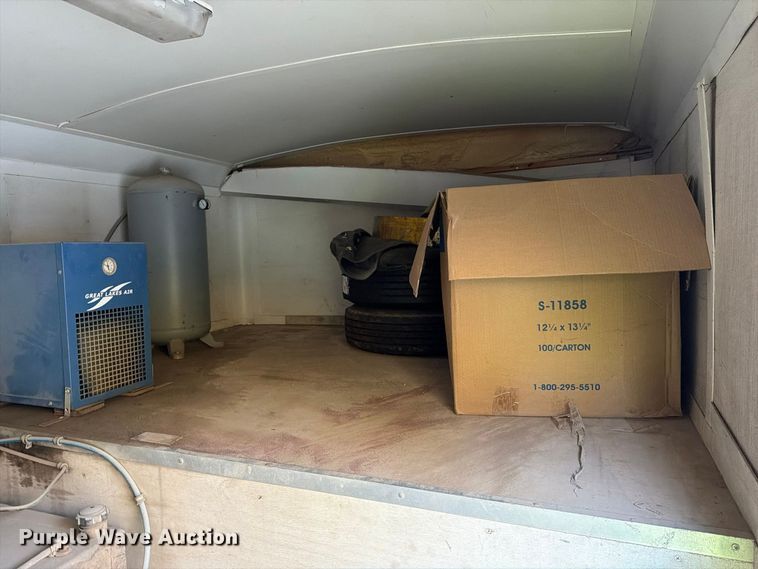 image for item FG3041 2014 CargoMate CFC8.528TAG enclosed cargo trailer