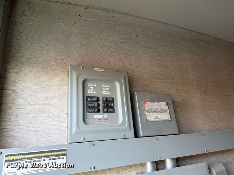 image for item FG3041 2014 CargoMate CFC8.528TAG enclosed cargo trailer