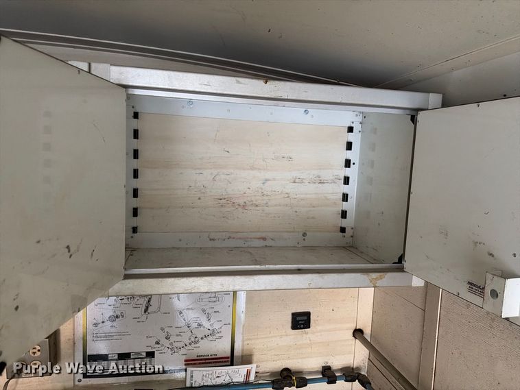 image for item FG3041 2014 CargoMate CFC8.528TAG enclosed cargo trailer
