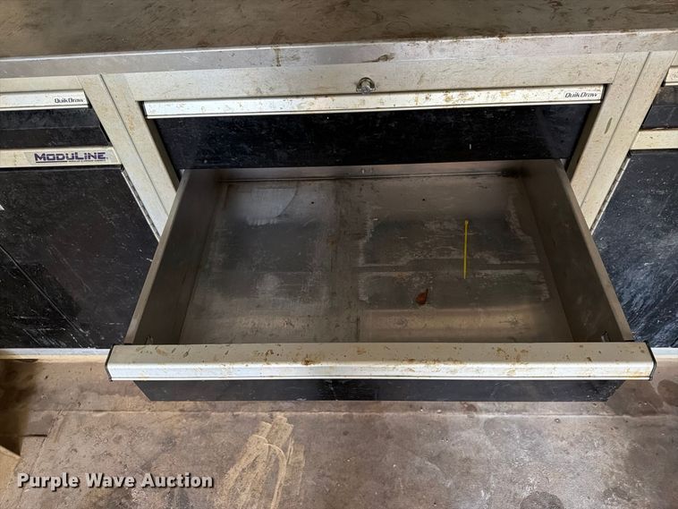 image for item FG3041 2014 CargoMate CFC8.528TAG enclosed cargo trailer