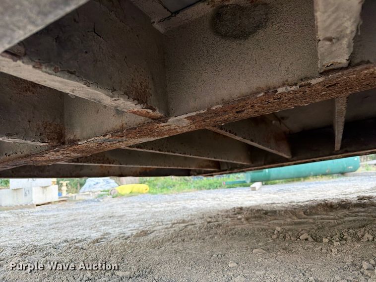 image for item FG3041 2014 CargoMate CFC8.528TAG enclosed cargo trailer