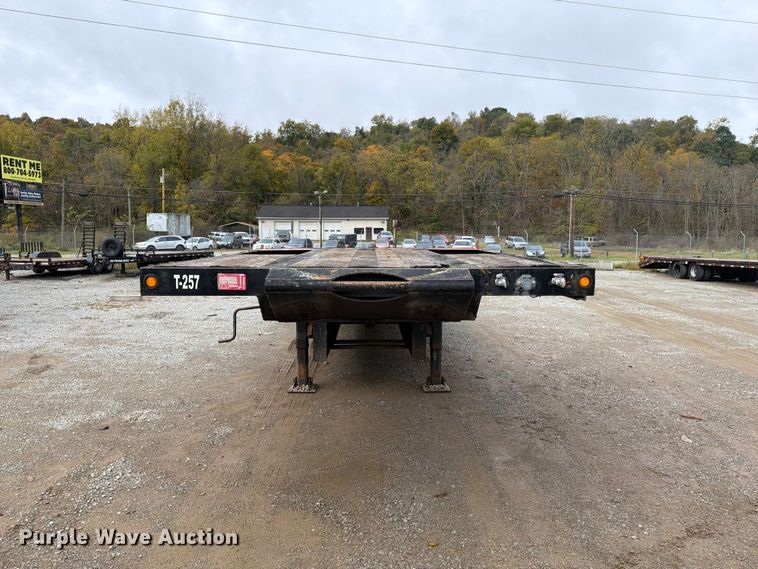 image for item FG3046 2013 Doonan Specialized 532DCBGDHGFB oilfield trailer