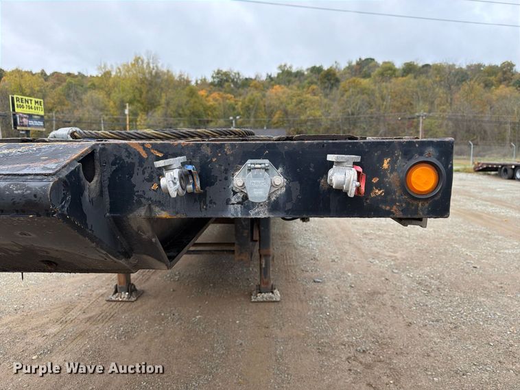 image for item FG3046 2013 Doonan Specialized 532DCBGDHGFB oilfield trailer