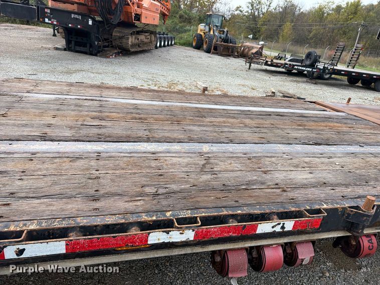 image for item FG3046 2013 Doonan Specialized 532DCBGDHGFB oilfield trailer