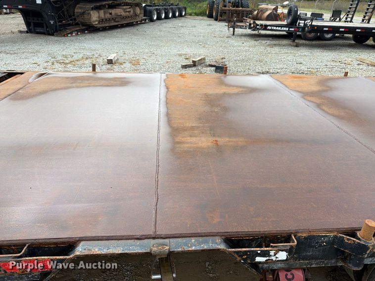 image for item FG3046 2013 Doonan Specialized 532DCBGDHGFB oilfield trailer