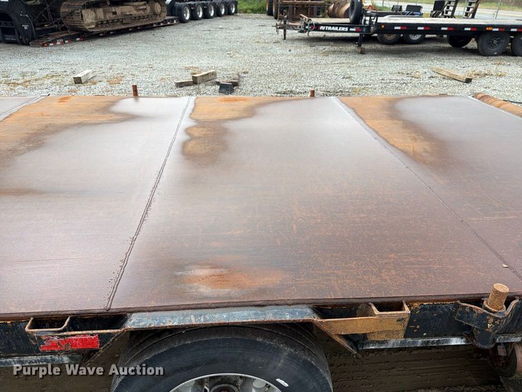 image for item FG3046 2013 Doonan Specialized 532DCBGDHGFB oilfield trailer