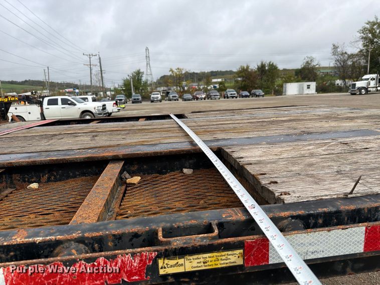 image for item FG3046 2013 Doonan Specialized 532DCBGDHGFB oilfield trailer