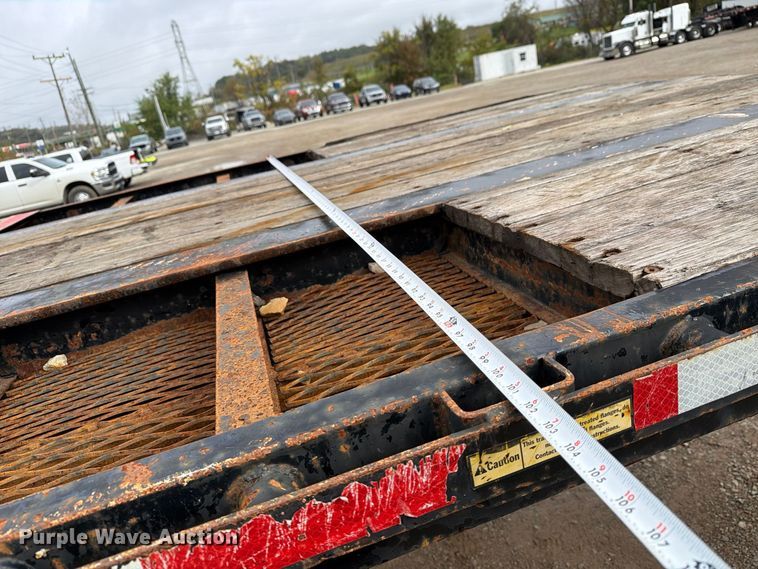 image for item FG3046 2013 Doonan Specialized 532DCBGDHGFB oilfield trailer