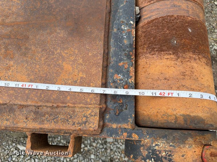image for item FG3046 2013 Doonan Specialized 532DCBGDHGFB oilfield trailer