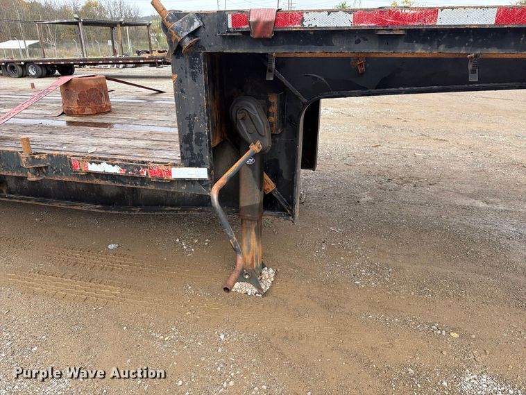 image for item FG3046 2013 Doonan Specialized 532DCBGDHGFB oilfield trailer