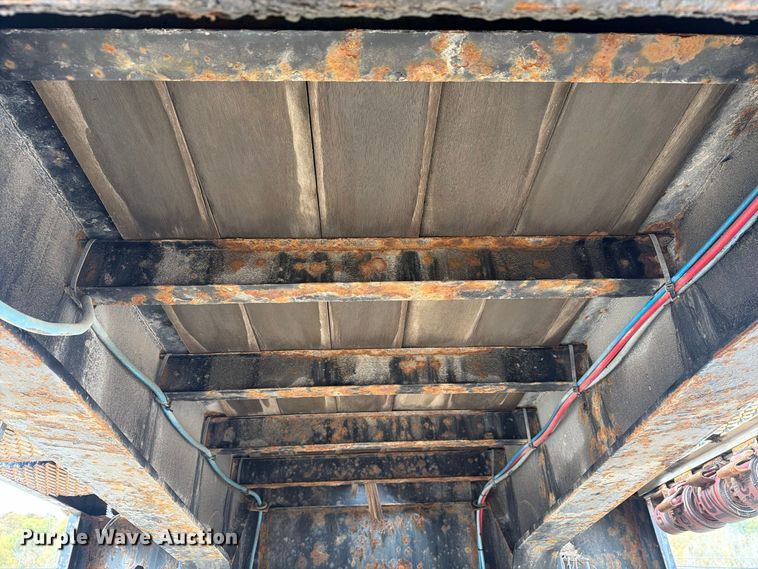 image for item FG3046 2013 Doonan Specialized 532DCBGDHGFB oilfield trailer