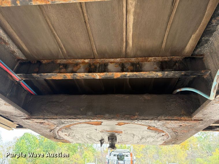 image for item FG3046 2013 Doonan Specialized 532DCBGDHGFB oilfield trailer