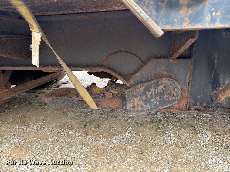image for item FG3046 2013 Doonan Specialized 532DCBGDHGFB oilfield trailer
