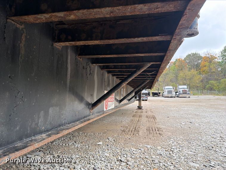 image for item FG3046 2013 Doonan Specialized 532DCBGDHGFB oilfield trailer
