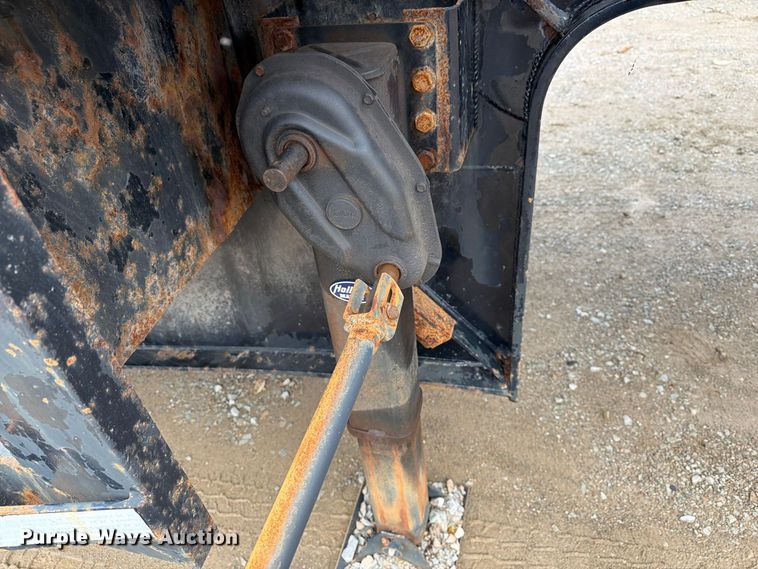 image for item FG3046 2013 Doonan Specialized 532DCBGDHGFB oilfield trailer