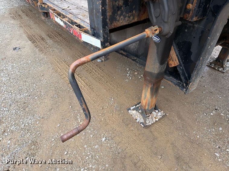 image for item FG3046 2013 Doonan Specialized 532DCBGDHGFB oilfield trailer
