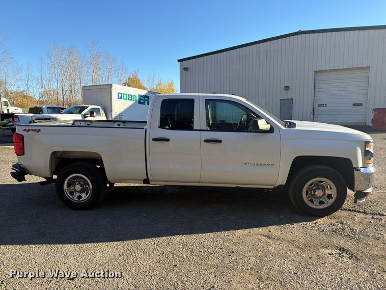 image for item FG3055 2018 Chevrolet Silverado 1500 Ext. Cab pickup truck