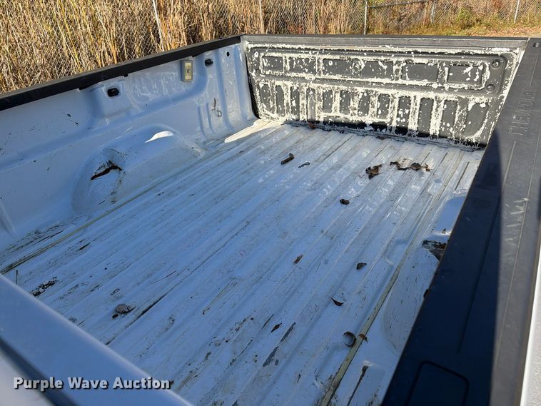 image for item FG3055 2018 Chevrolet Silverado 1500 Ext. Cab pickup truck
