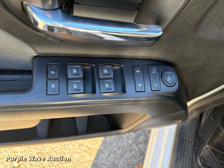 image for item FG3055 2018 Chevrolet Silverado 1500 Ext. Cab pickup truck
