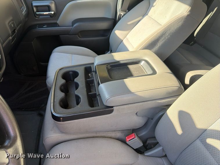 image for item FG3055 2018 Chevrolet Silverado 1500 Ext. Cab pickup truck
