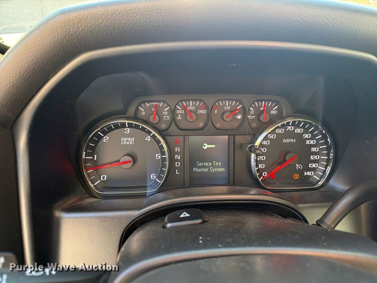image for item FG3055 2018 Chevrolet Silverado 1500 Ext. Cab pickup truck