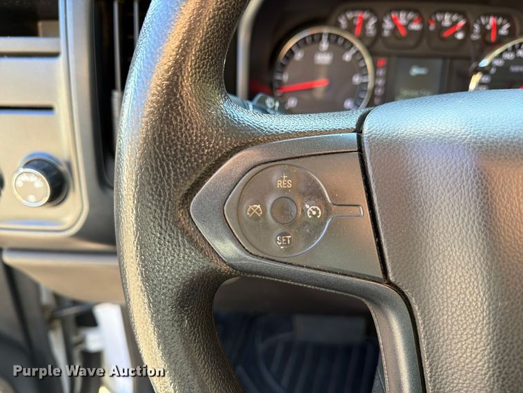 image for item FG3055 2018 Chevrolet Silverado 1500 Ext. Cab pickup truck