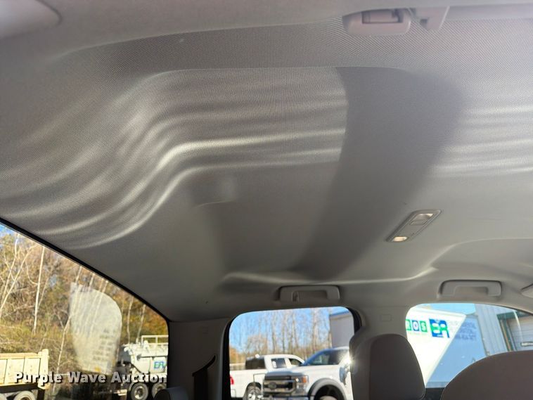image for item FG3055 2018 Chevrolet Silverado 1500 Ext. Cab pickup truck