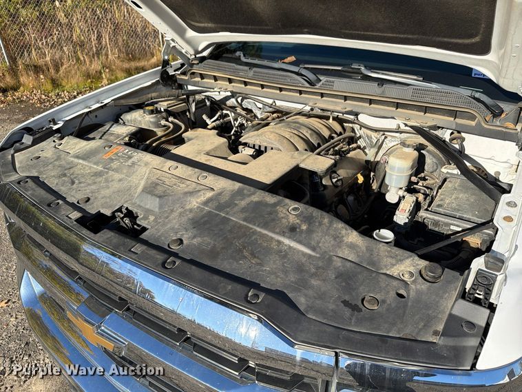 image for item FG3055 2018 Chevrolet Silverado 1500 Ext. Cab pickup truck