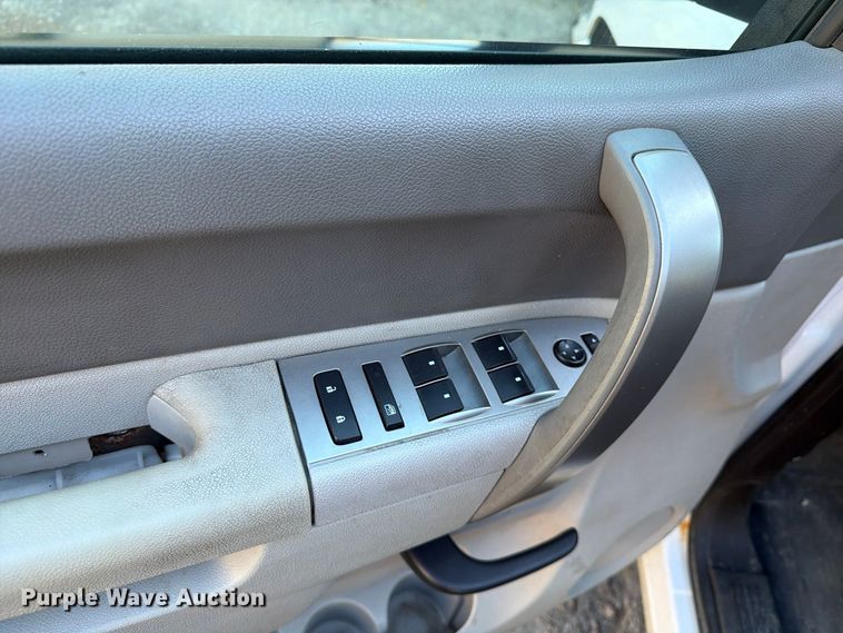 image for item FG3056 2013 Chevrolet Silverado 2500HD Ext. Cab pickup truck