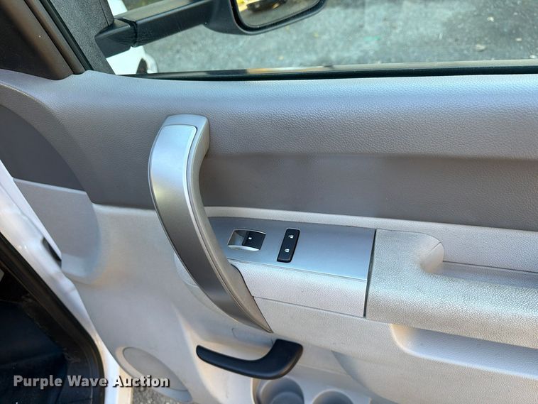 image for item FG3056 2013 Chevrolet Silverado 2500HD Ext. Cab pickup truck