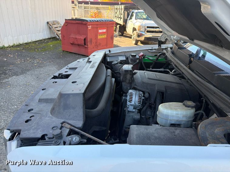 image for item FG3056 2013 Chevrolet Silverado 2500HD Ext. Cab pickup truck