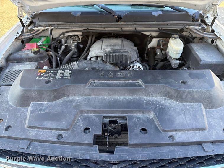 image for item FG3056 2013 Chevrolet Silverado 2500HD Ext. Cab pickup truck