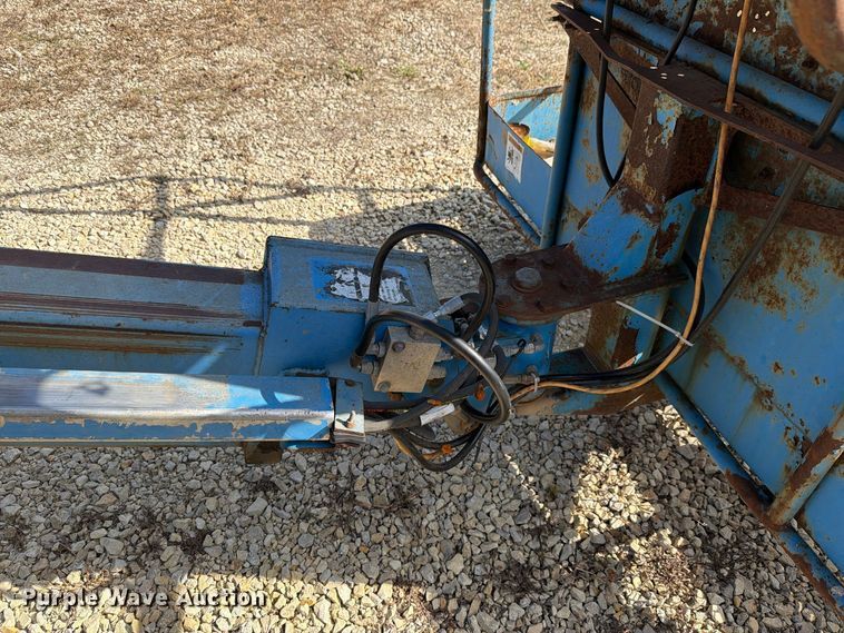 image for item FH6490 1999 Genie S40 boom lift