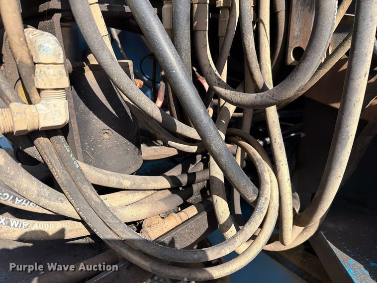 image for item FH6490 1999 Genie S40 boom lift