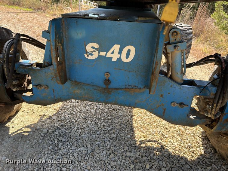 image for item FH6490 1999 Genie S40 boom lift
