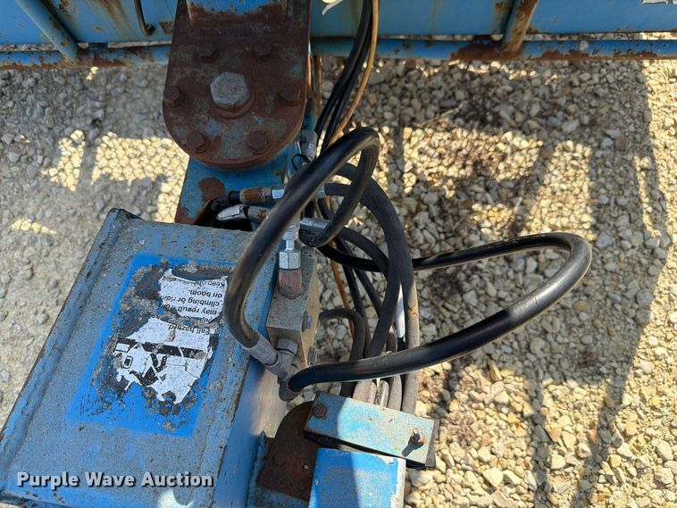 image for item FH6490 1999 Genie S40 boom lift