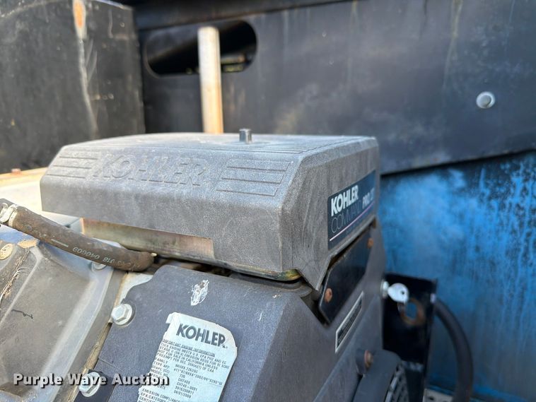 image for item FH6490 1999 Genie S40 boom lift