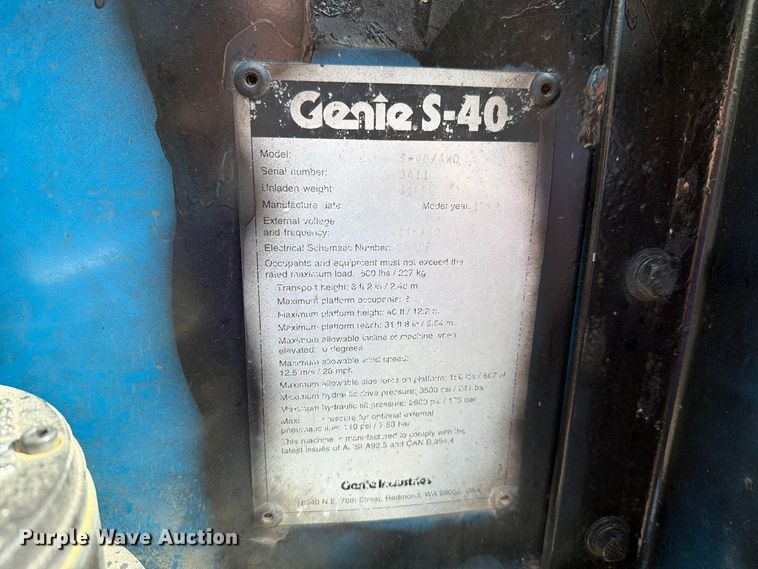 image for item FH6490 1999 Genie S40 boom lift