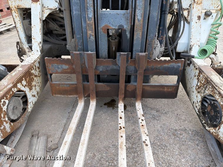 image for item FH6493 Tail-Gator forklift