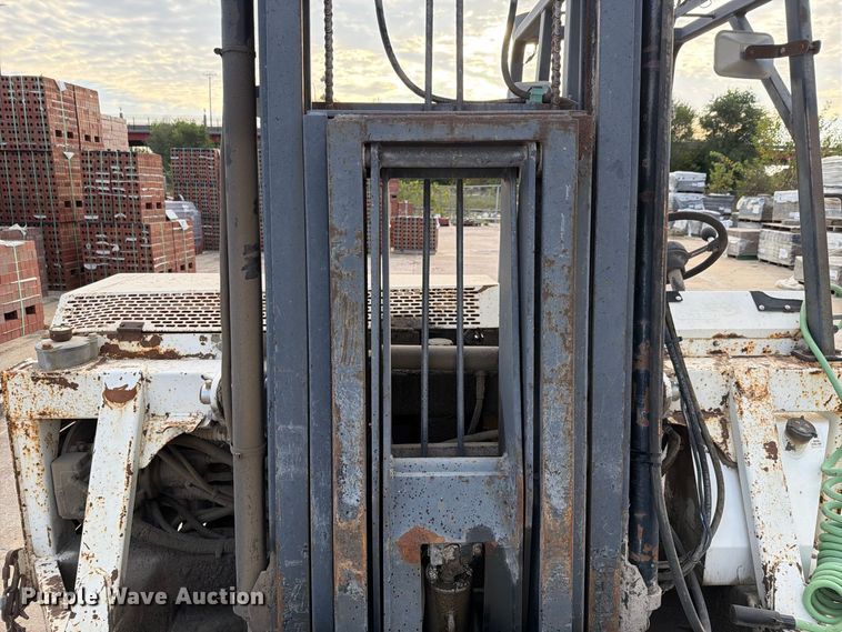 image for item FH6493 Tail-Gator forklift